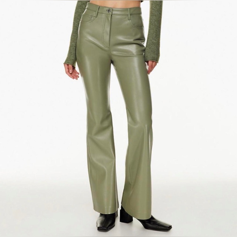 NWOT Aritzia Wilfred Melina pants size 8 sage green